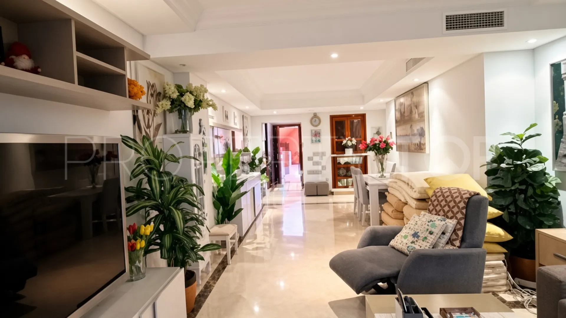 For sale ground floor apartment with 2 bedrooms in Mar Azul