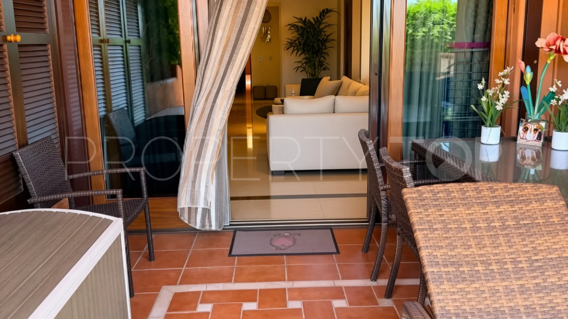 For sale ground floor apartment with 2 bedrooms in Mar Azul