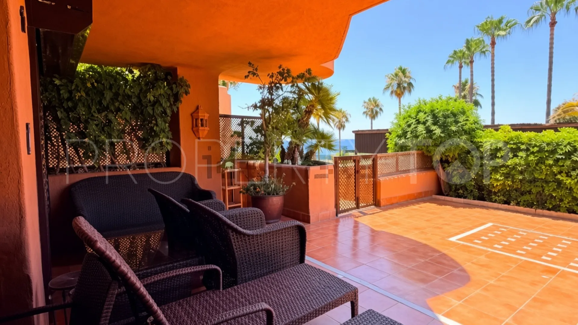 For sale ground floor apartment with 2 bedrooms in Mar Azul