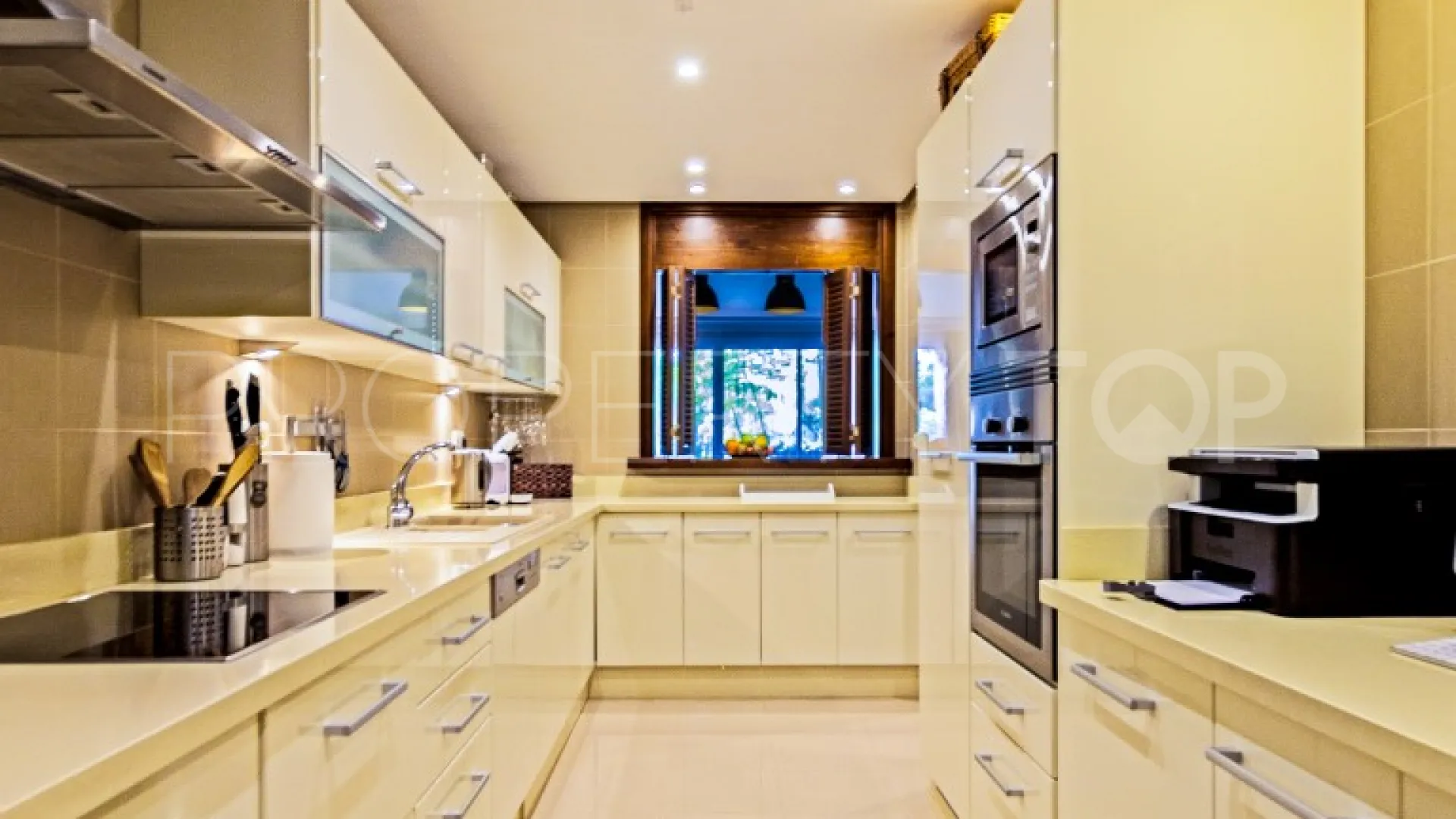 Nueva Andalucia, apartamento en venta con 3 dormitorios