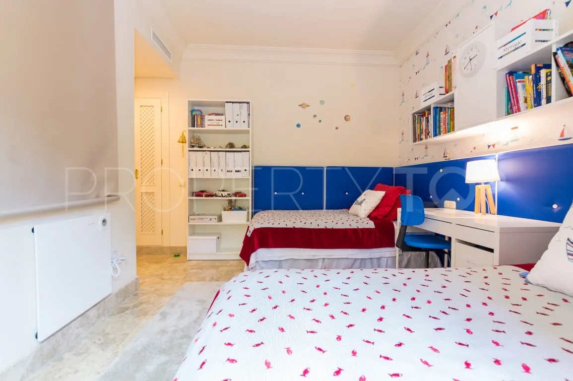 Nueva Andalucia, apartamento en venta con 3 dormitorios
