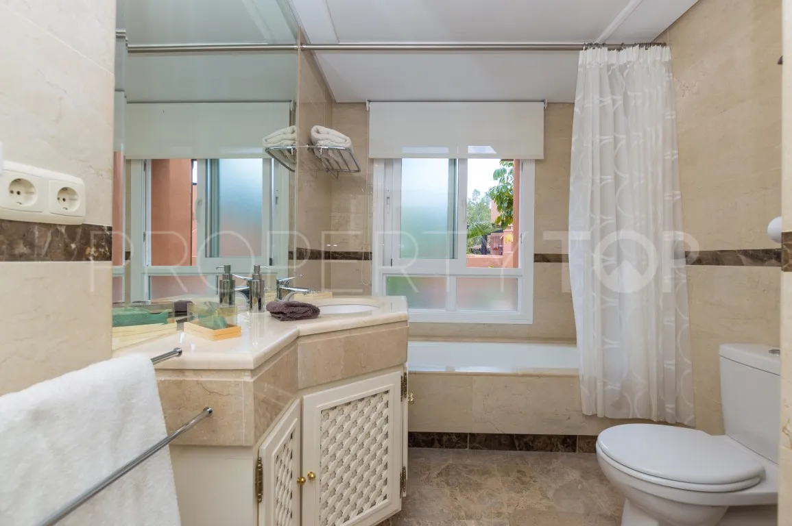Nueva Andalucia, apartamento en venta con 3 dormitorios