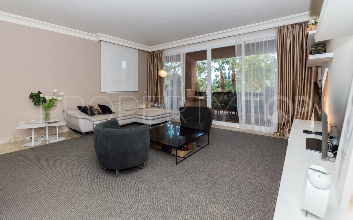 Nueva Andalucia, apartamento en venta con 3 dormitorios