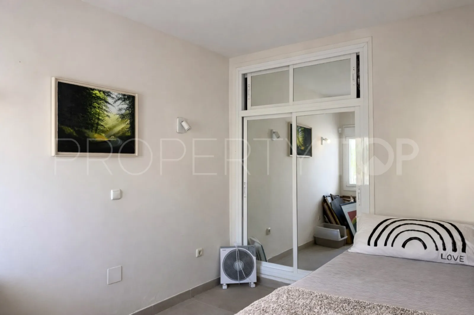 2 bedrooms semi detached house for sale in Benamara