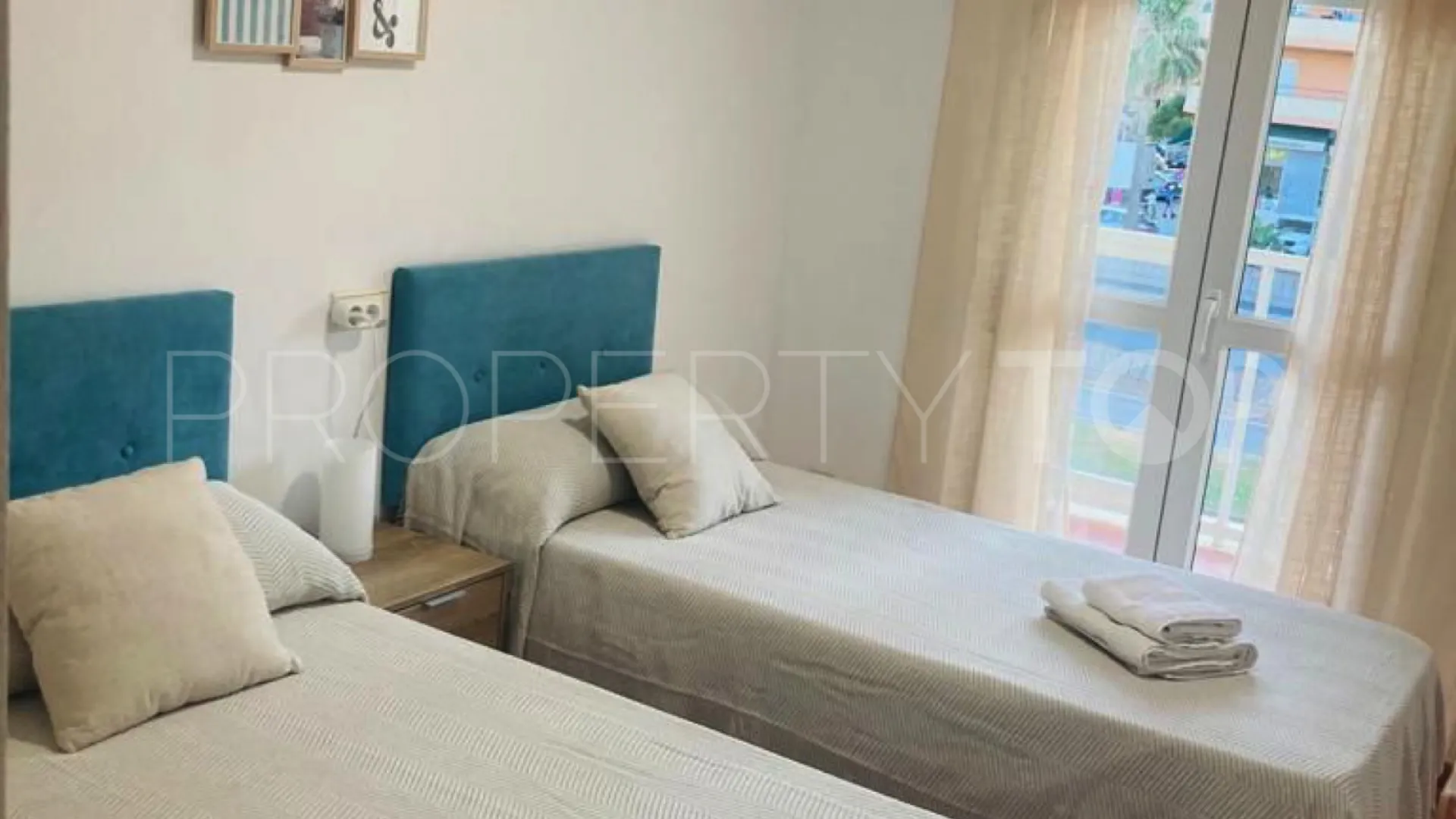 Apartamento con 2 dormitorios en venta en Sabinillas