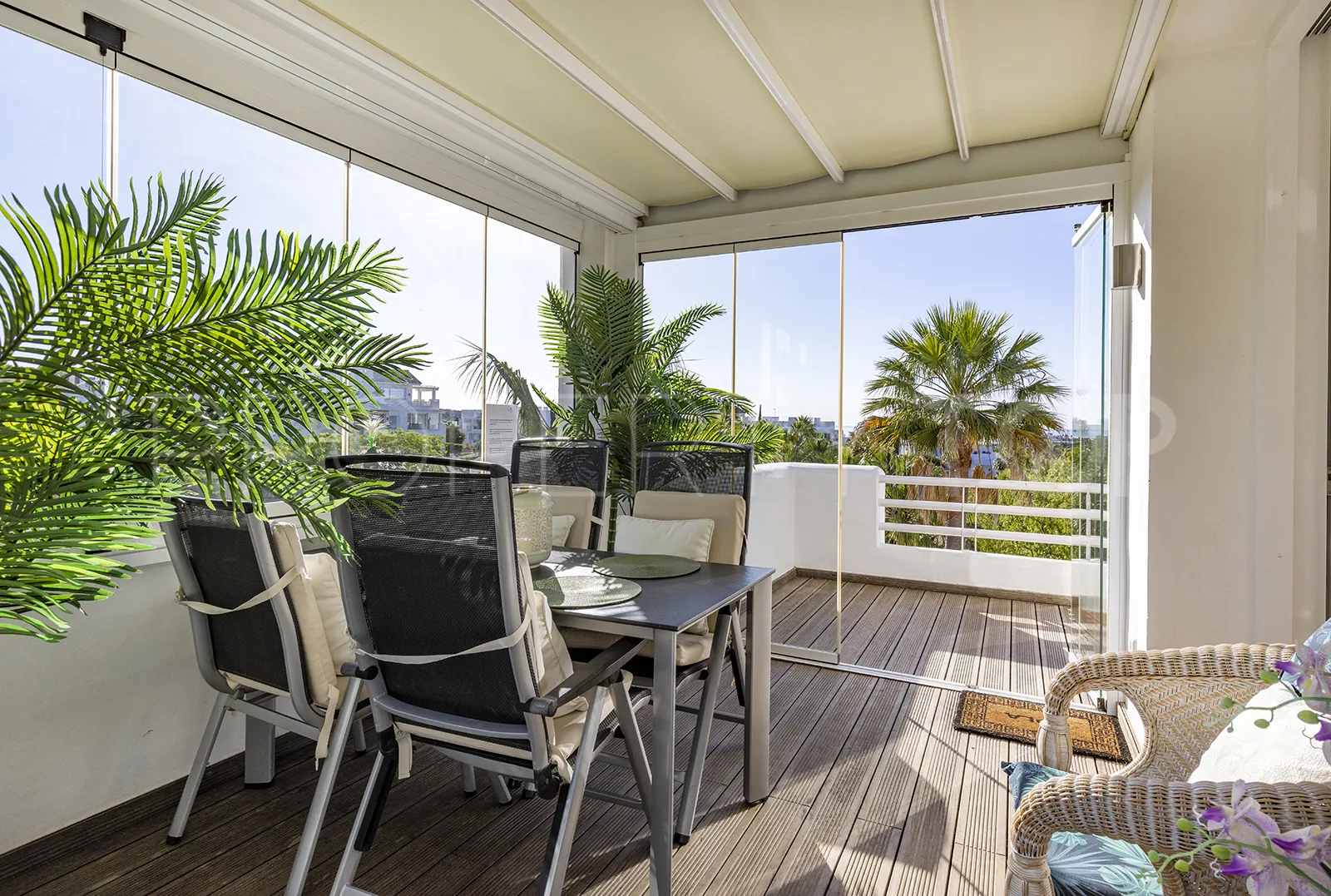 2 bedrooms penthouse for sale in Alcazaba Lagoon