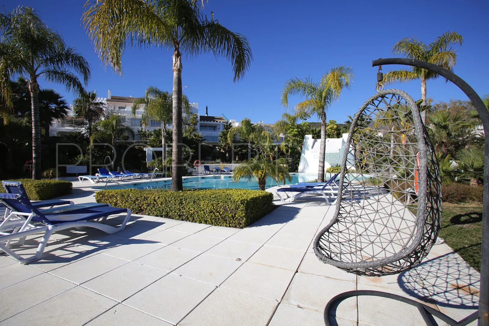 2 bedrooms penthouse for sale in Alcazaba Lagoon