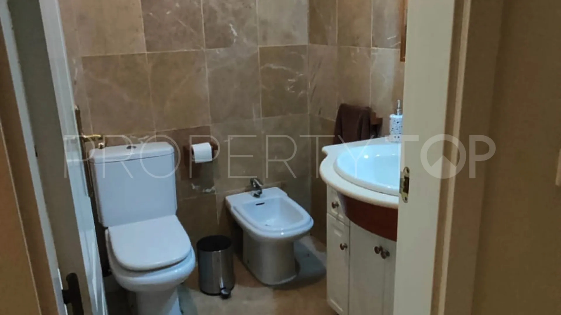 For sale apartment in Estepona Centre