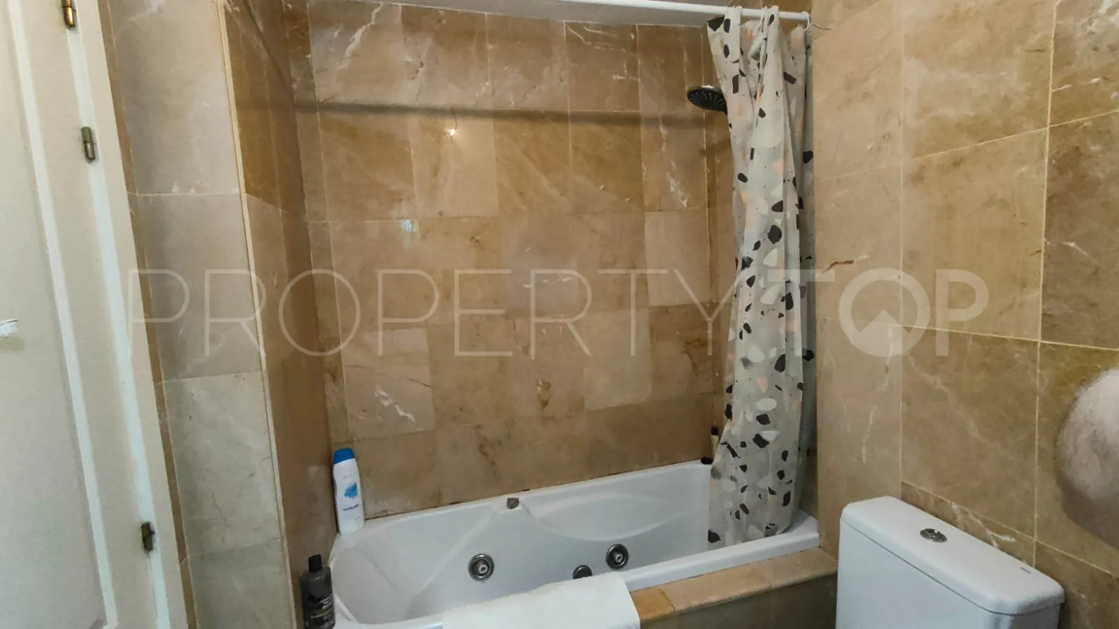 For sale apartment in Estepona Centre