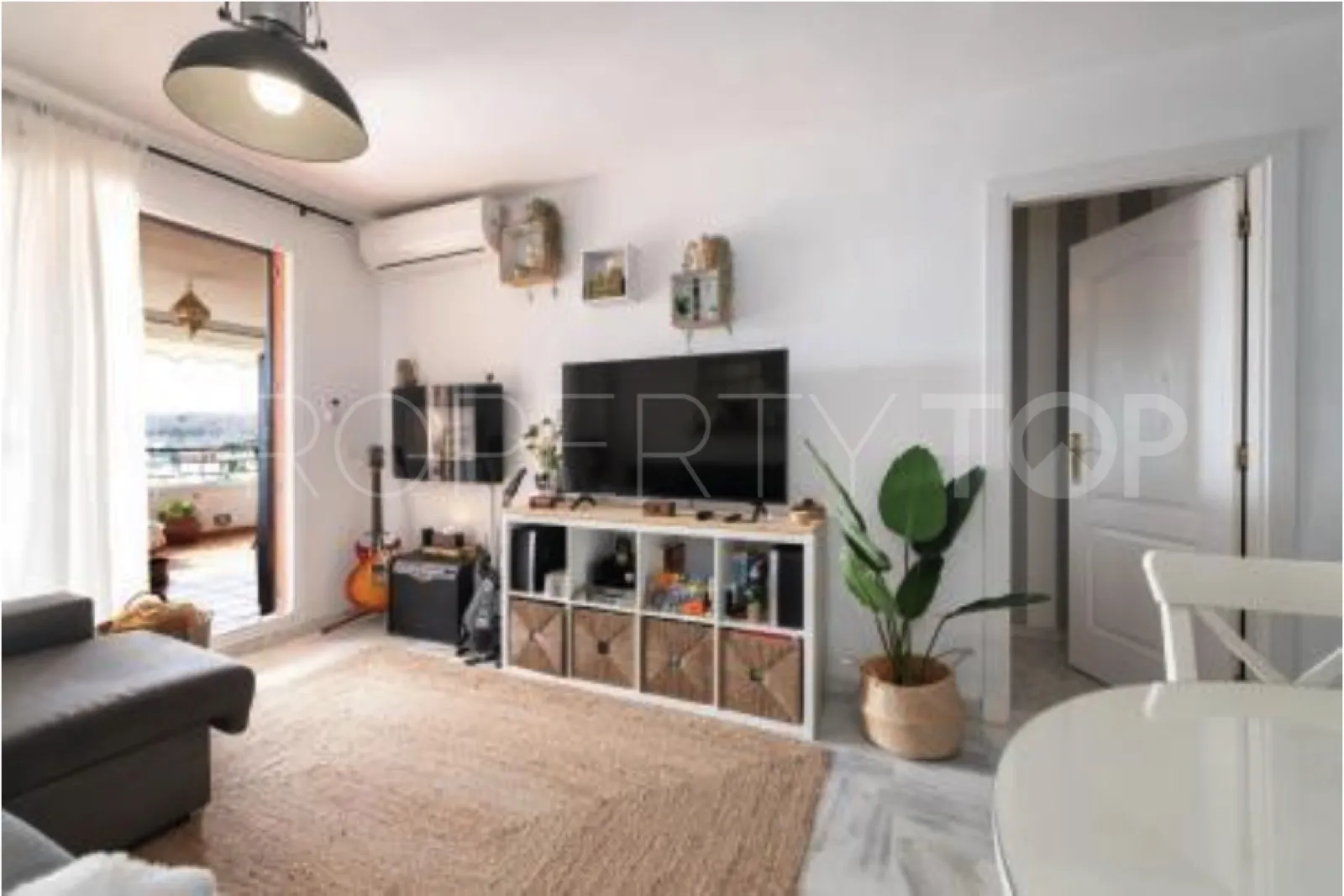 Ground floor apartment with 2 bedrooms for sale in Doña Julia