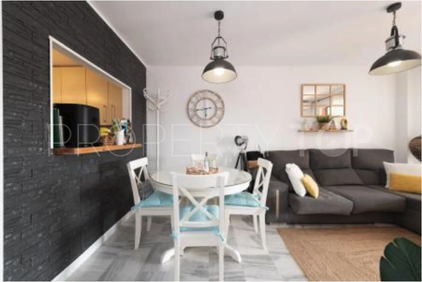 Ground floor apartment with 2 bedrooms for sale in Doña Julia
