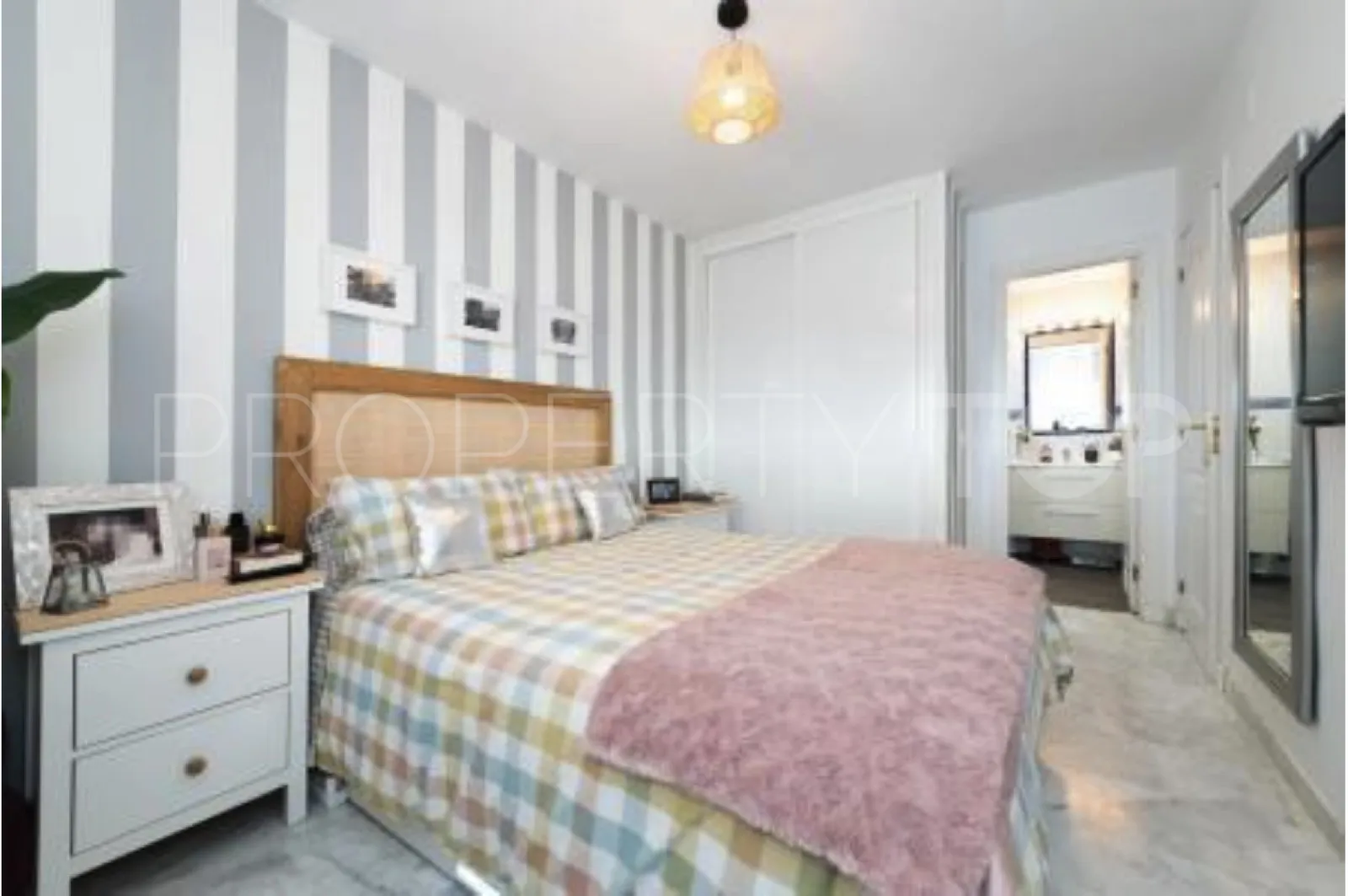 Ground floor apartment with 2 bedrooms for sale in Doña Julia