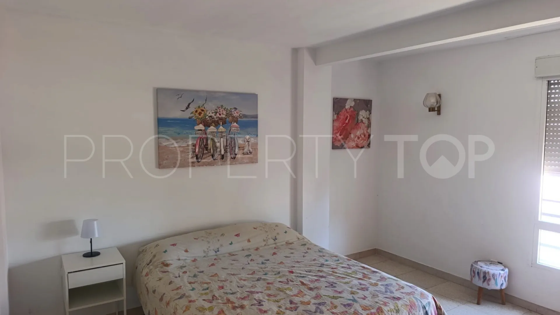 Apartamento de 4 dormitorios en venta en Ricardo Soriano