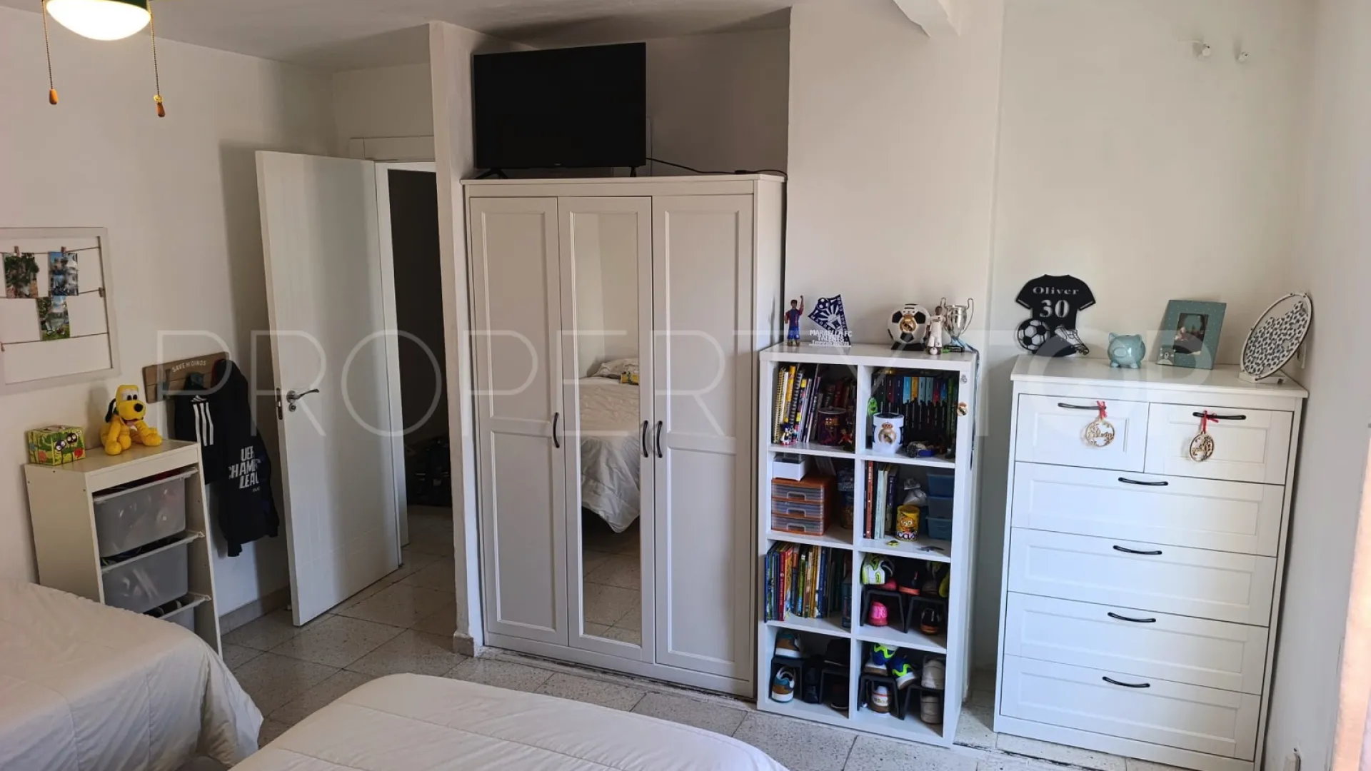 Apartamento de 4 dormitorios en venta en Ricardo Soriano