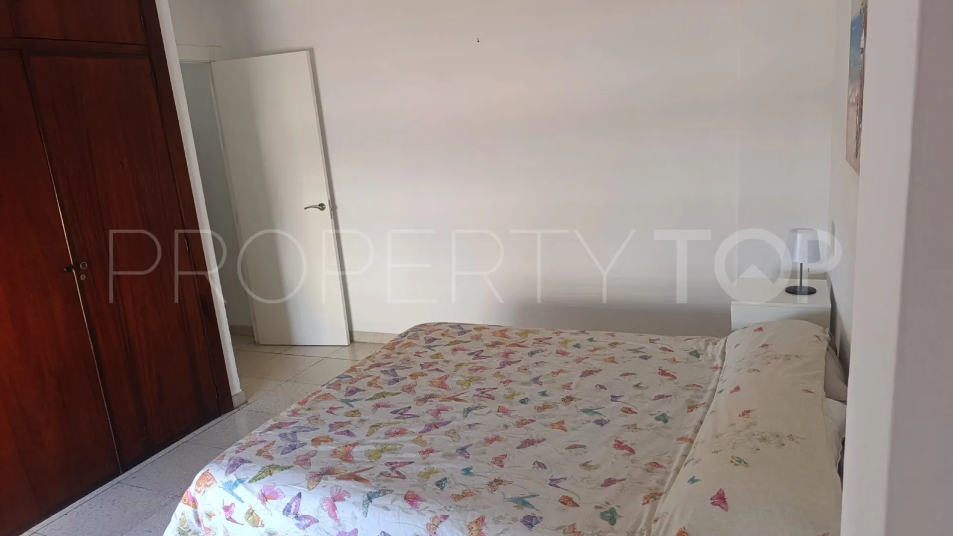 Apartamento de 4 dormitorios en venta en Ricardo Soriano