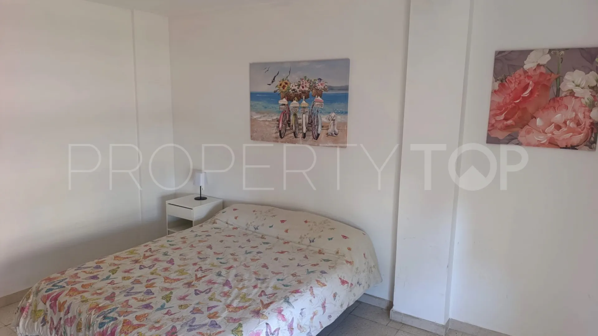 Apartamento de 4 dormitorios en venta en Ricardo Soriano