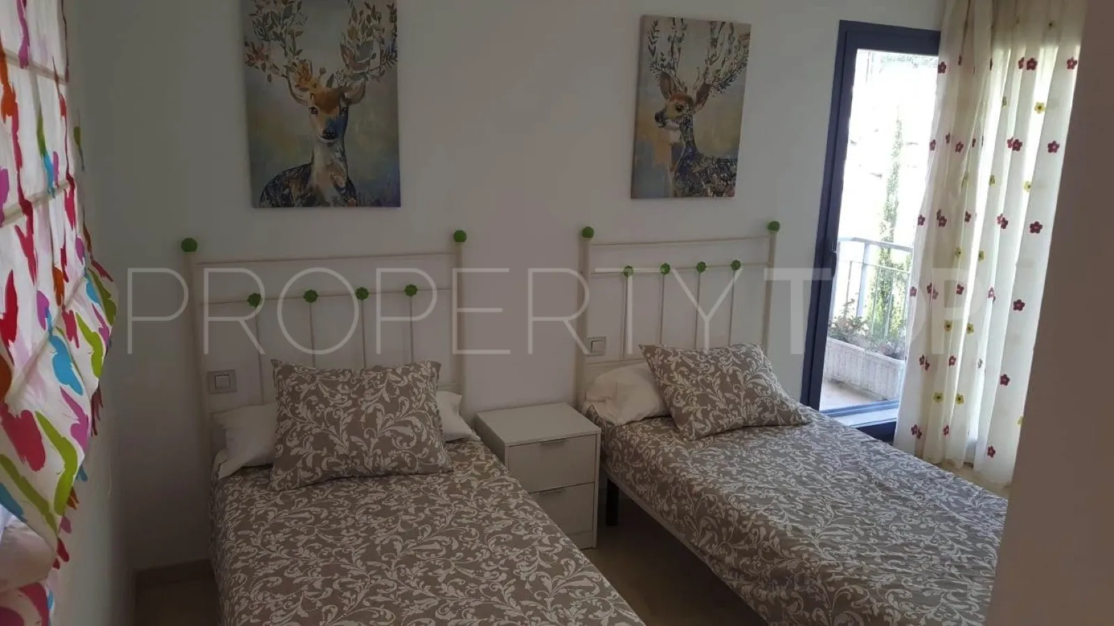 Semi detached house for sale in Los Naranjos with 5 bedrooms