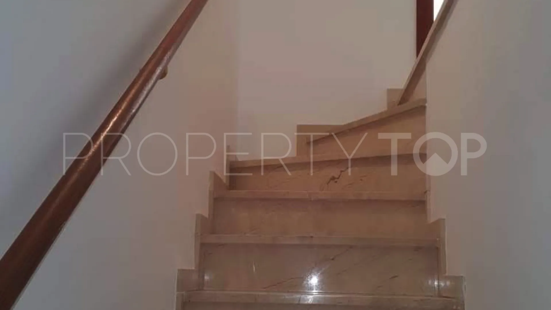 Semi detached house for sale in Los Naranjos with 5 bedrooms
