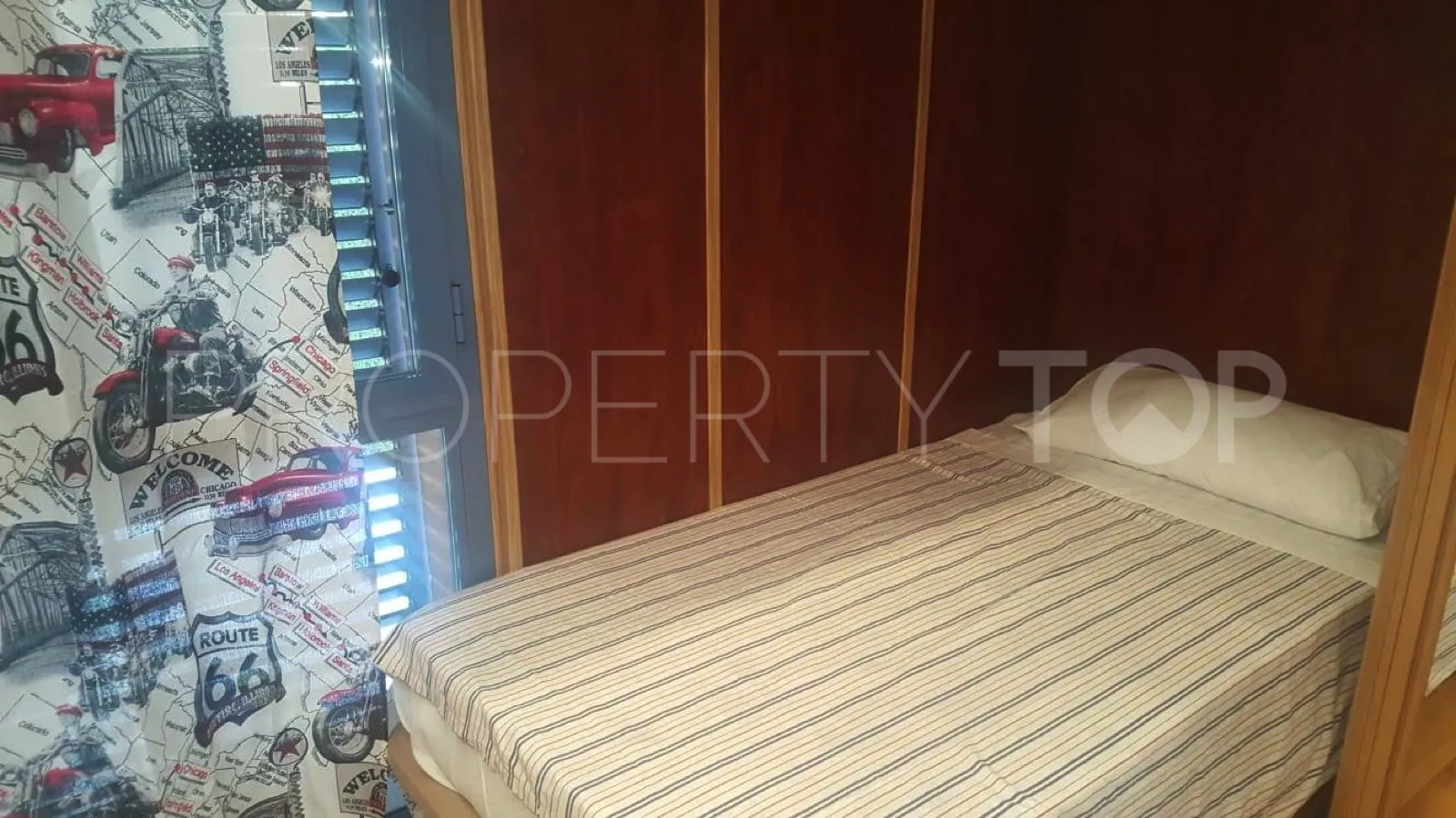 Semi detached house for sale in Los Naranjos with 5 bedrooms
