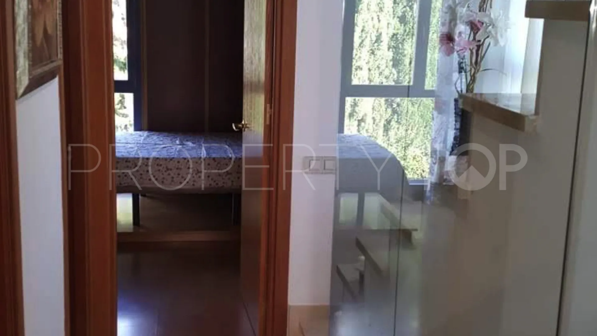 Semi detached house for sale in Los Naranjos with 5 bedrooms