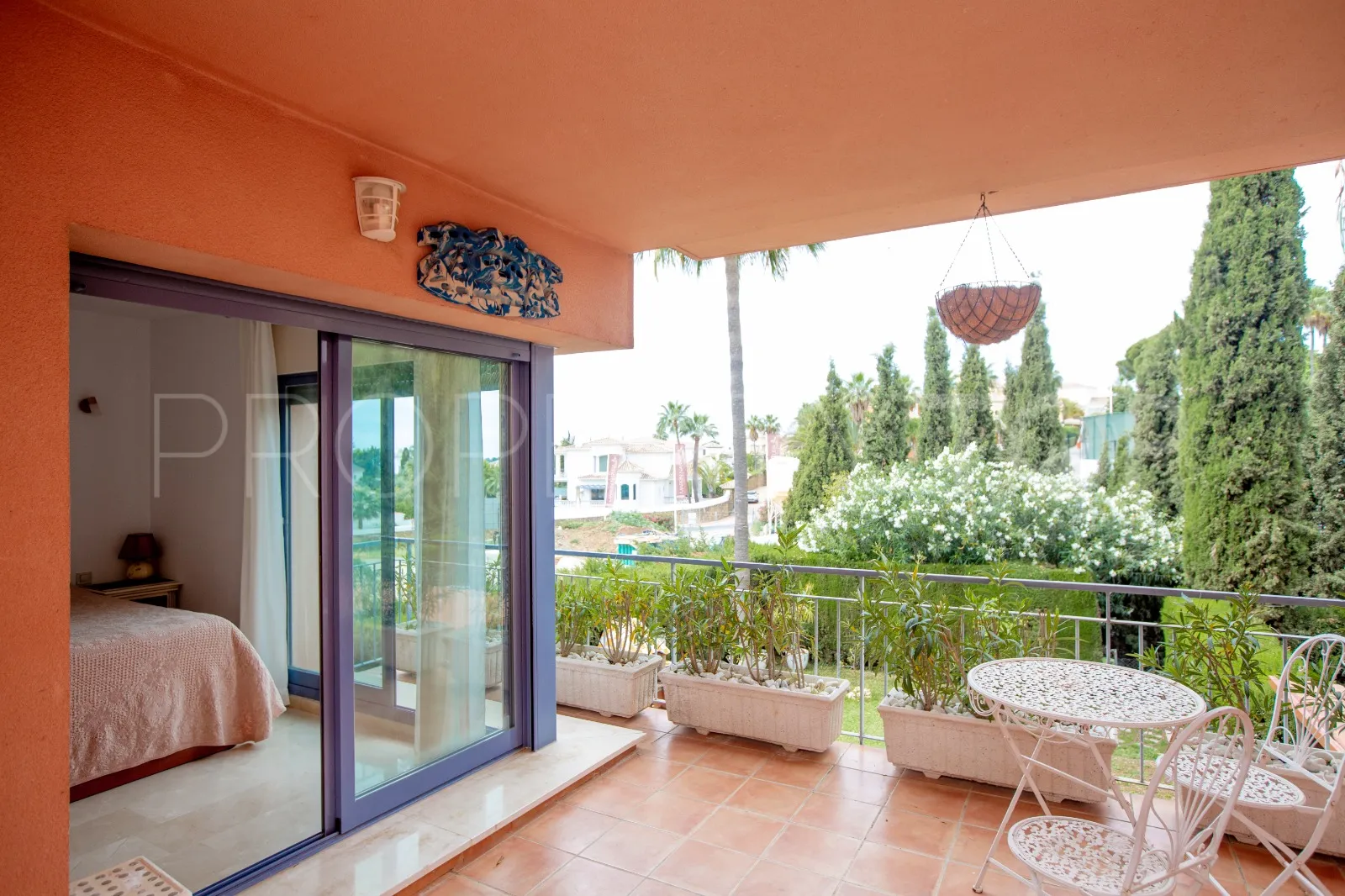 Semi detached house for sale in Los Naranjos with 5 bedrooms