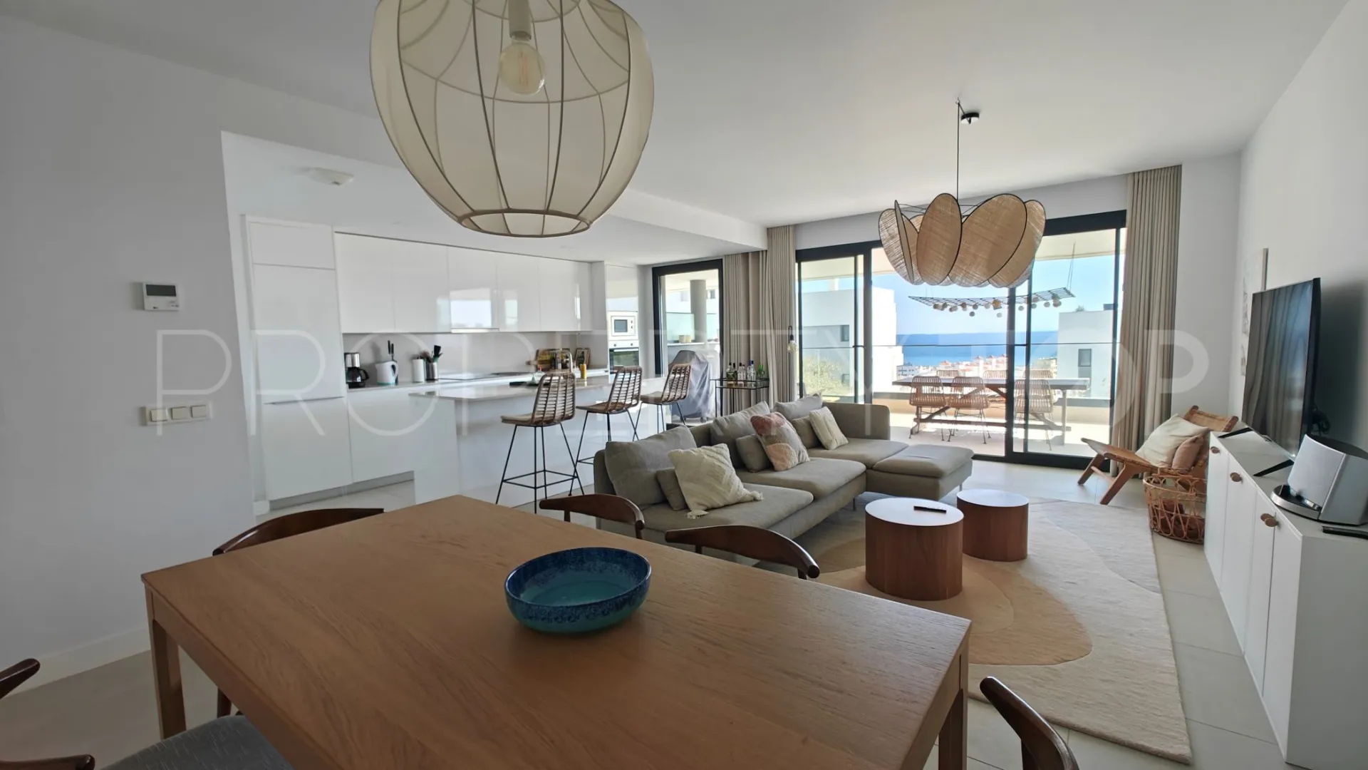 For sale Estepona Centre 4 bedrooms apartment