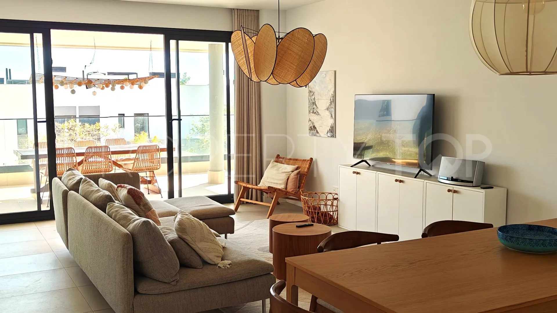 For sale Estepona Centre 4 bedrooms apartment