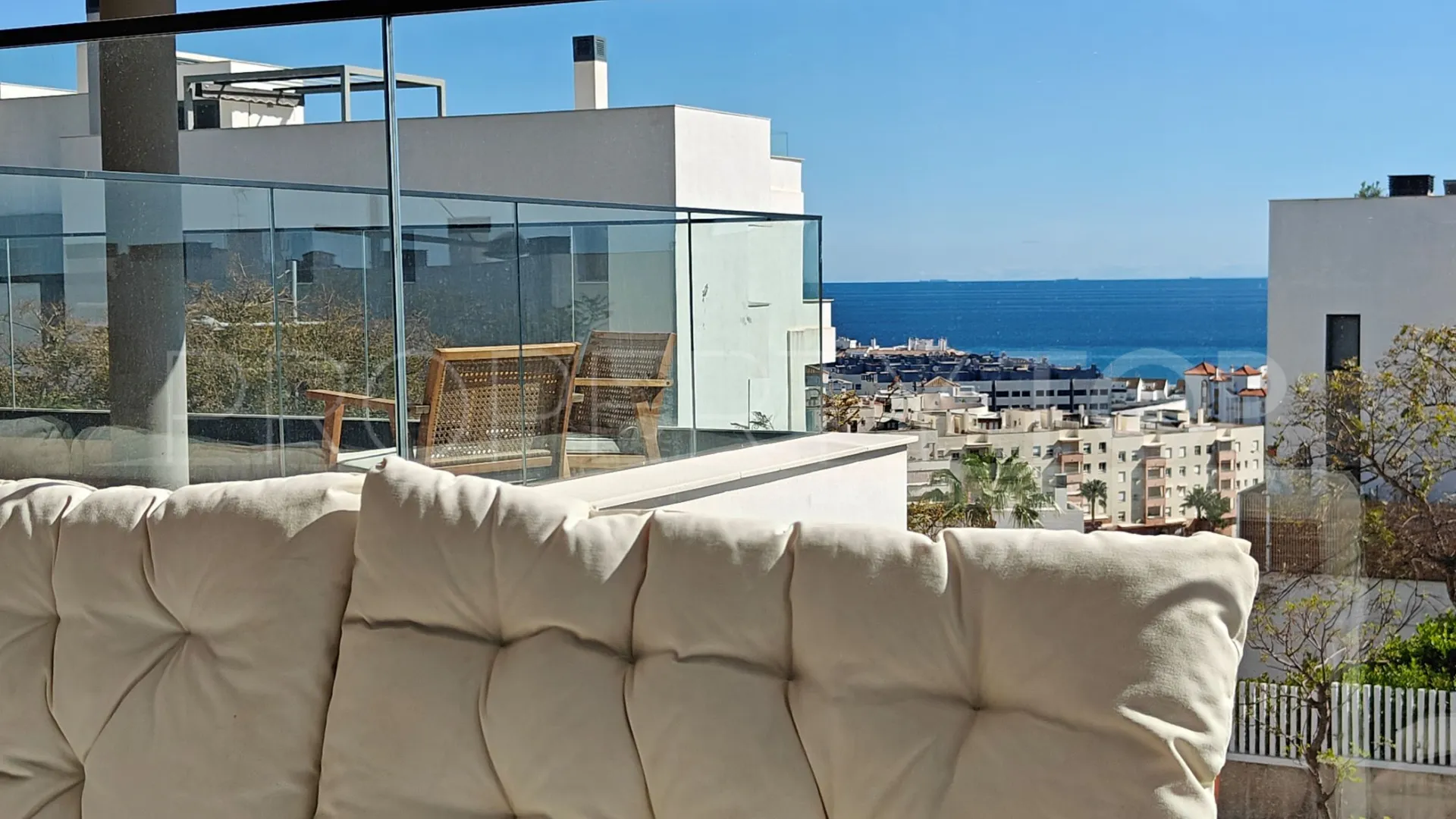 For sale Estepona Centre 4 bedrooms apartment