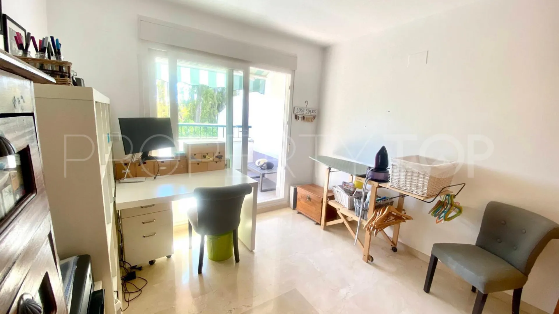 Atico duplex en venta en Guadalmina Baja con 5 dormitorios