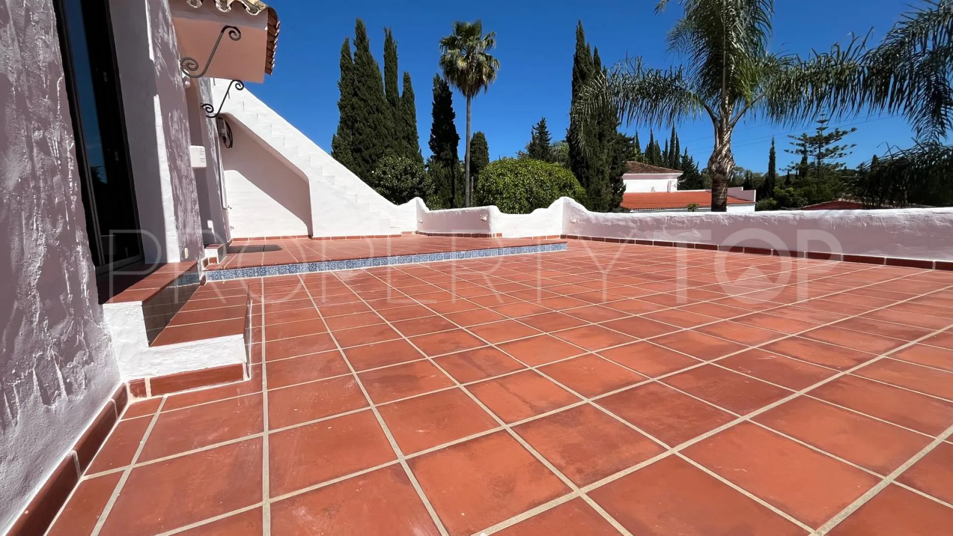 Se vende casa en Nagüeles de 3 dormitorios