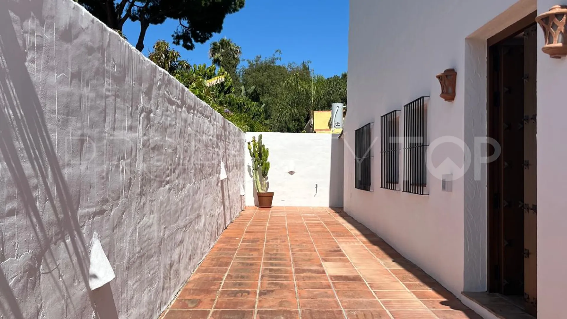 Se vende casa en Nagüeles de 3 dormitorios