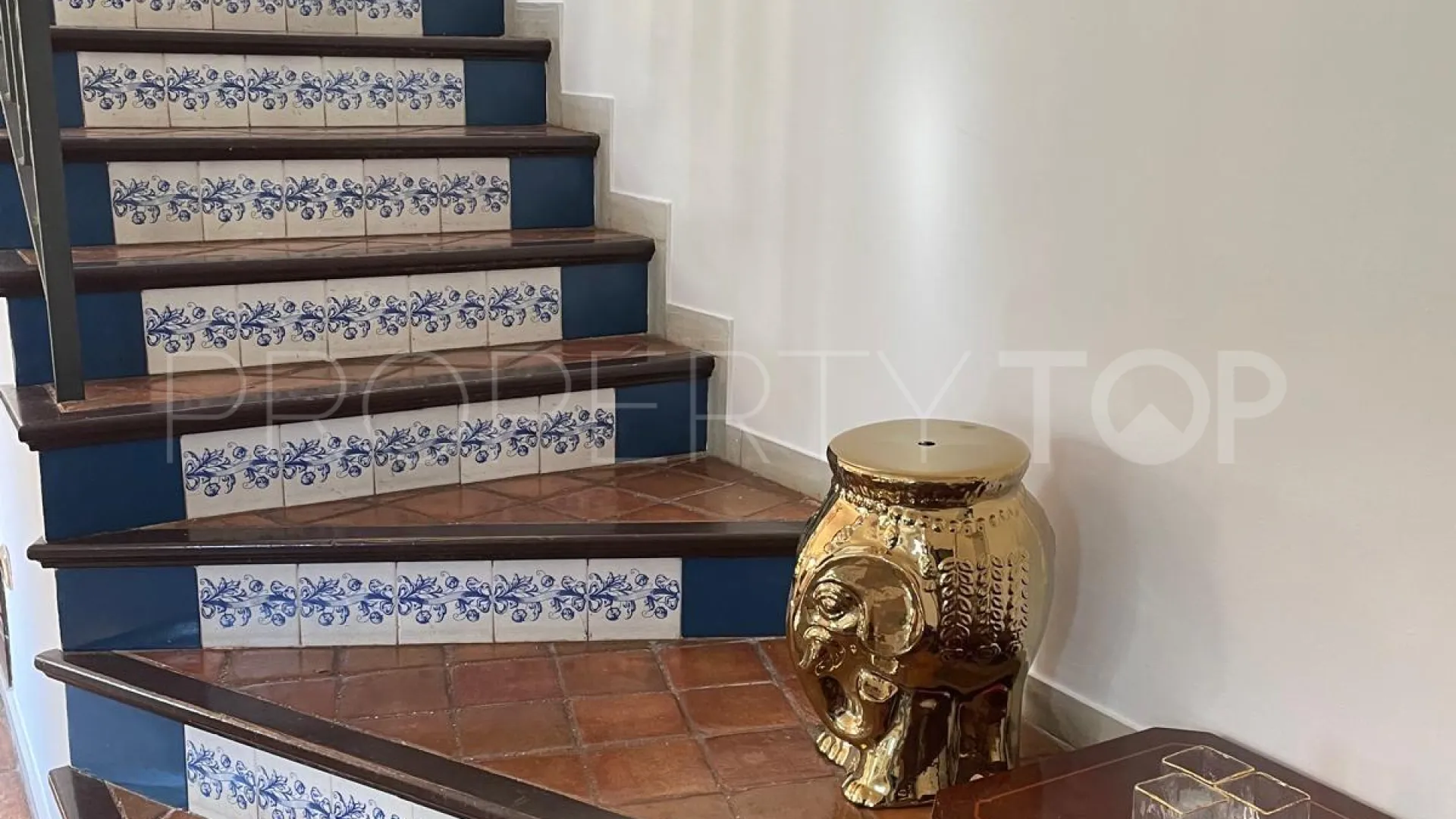 For sale Guadalmina Baja semi detached house