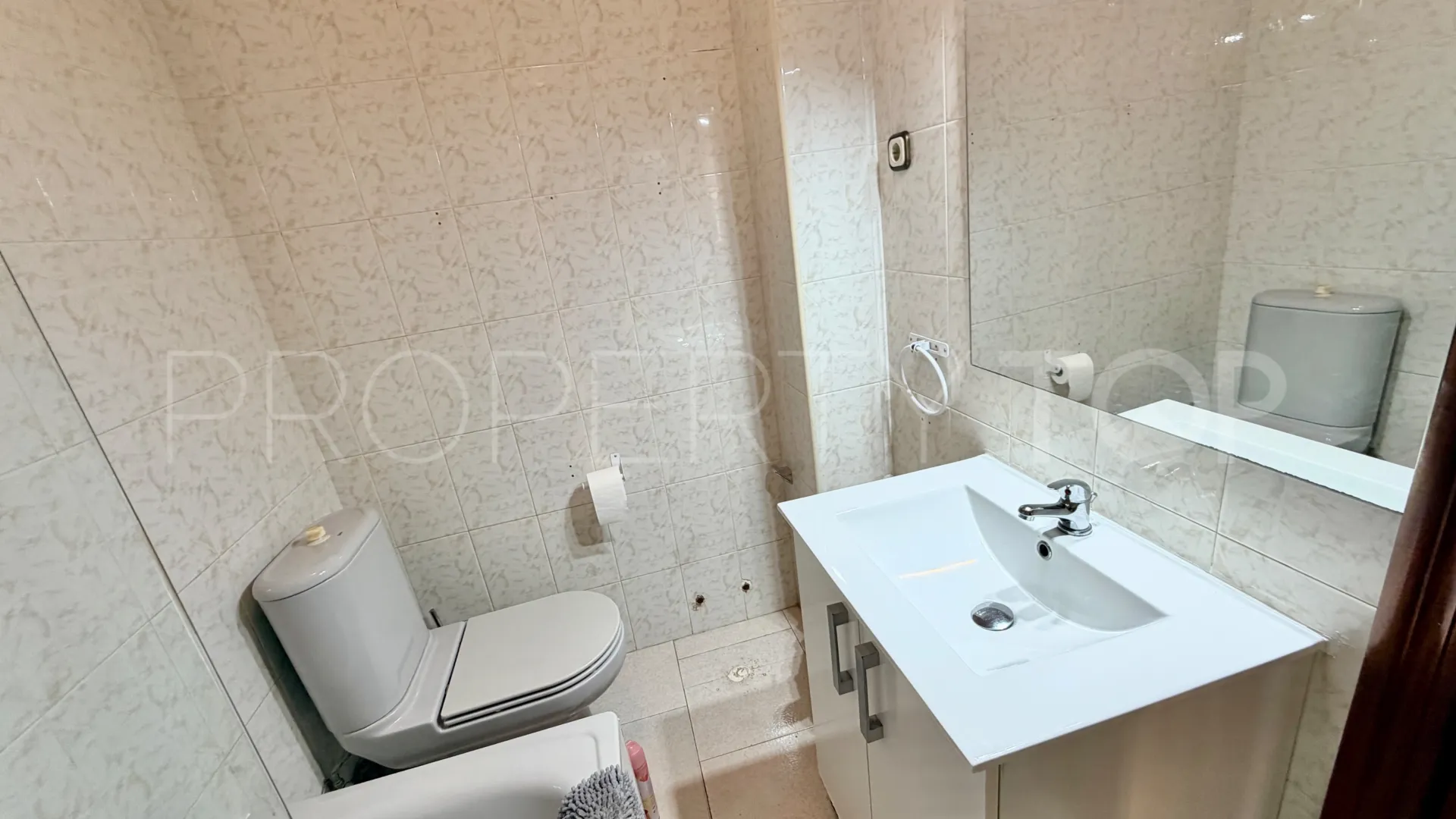 For sale Marbella City 4 bedrooms apartment