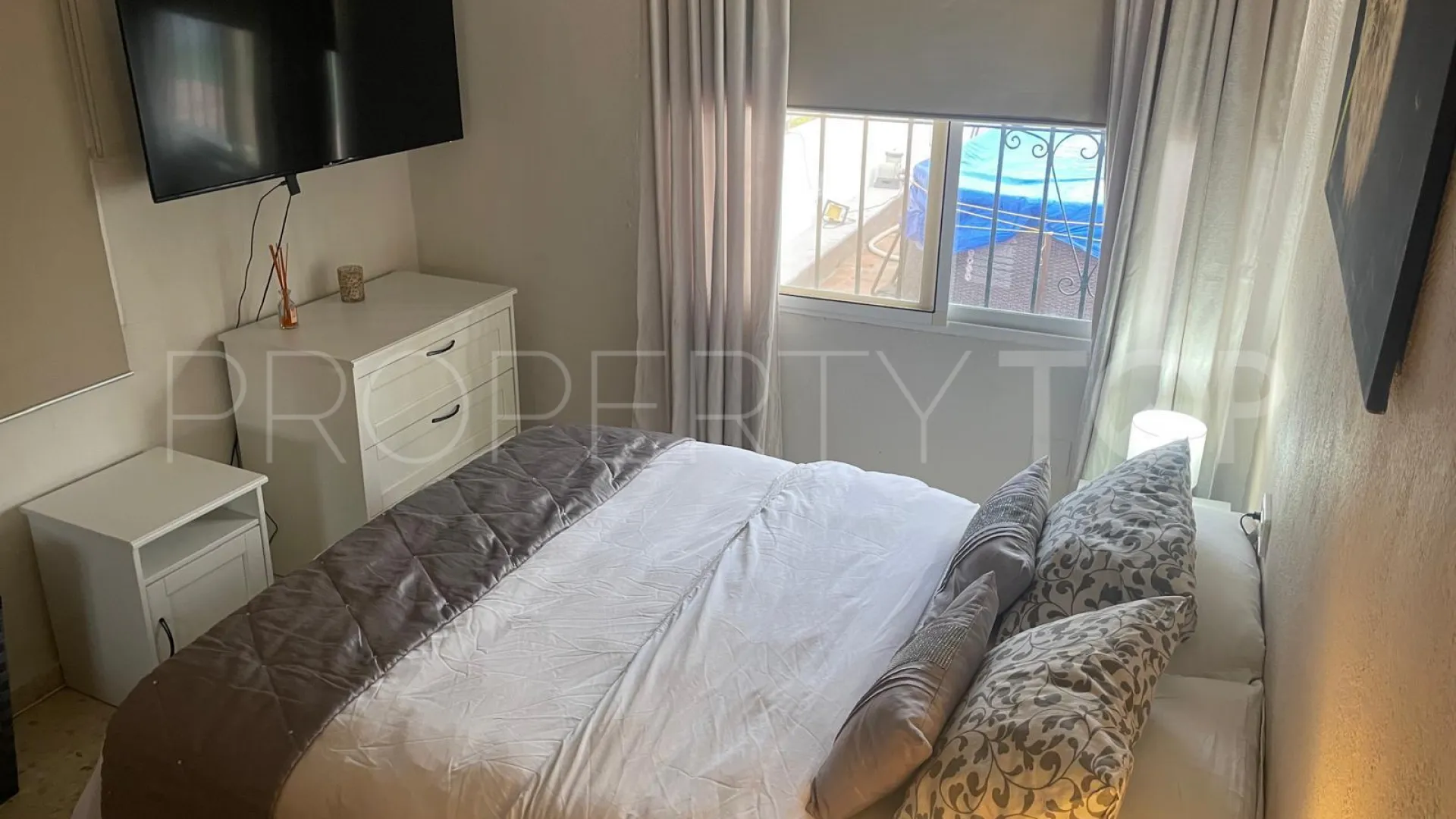 Villa for sale in San Pedro de Alcantara with 3 bedrooms