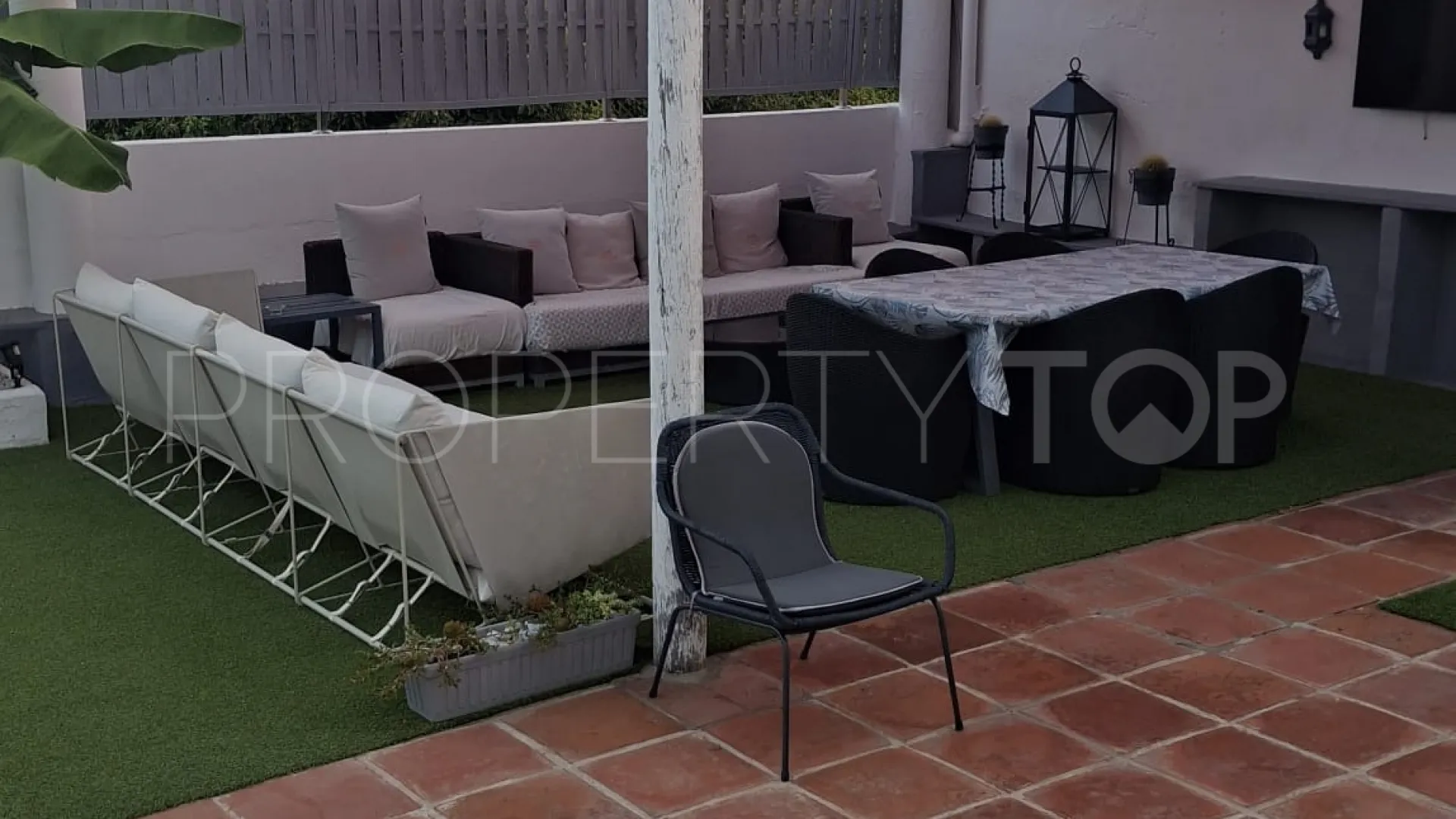 Villa for sale in San Pedro de Alcantara with 3 bedrooms