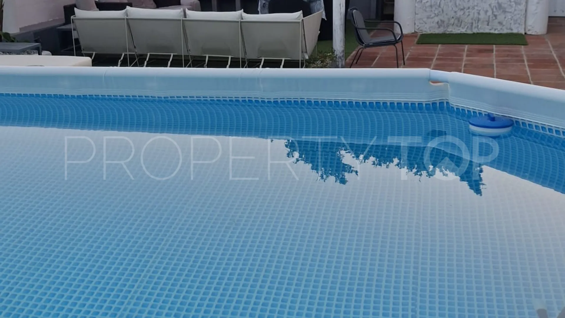 Villa for sale in San Pedro de Alcantara with 3 bedrooms