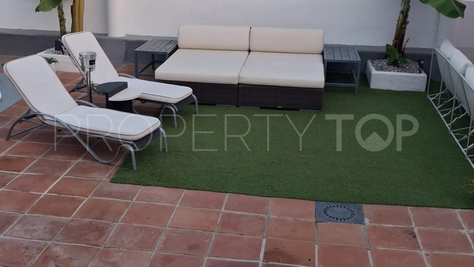 Villa for sale in San Pedro de Alcantara with 3 bedrooms