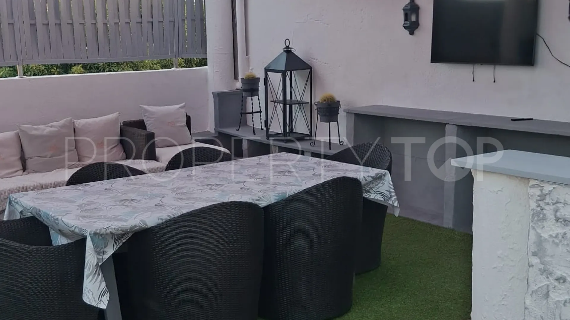 Villa for sale in San Pedro de Alcantara with 3 bedrooms