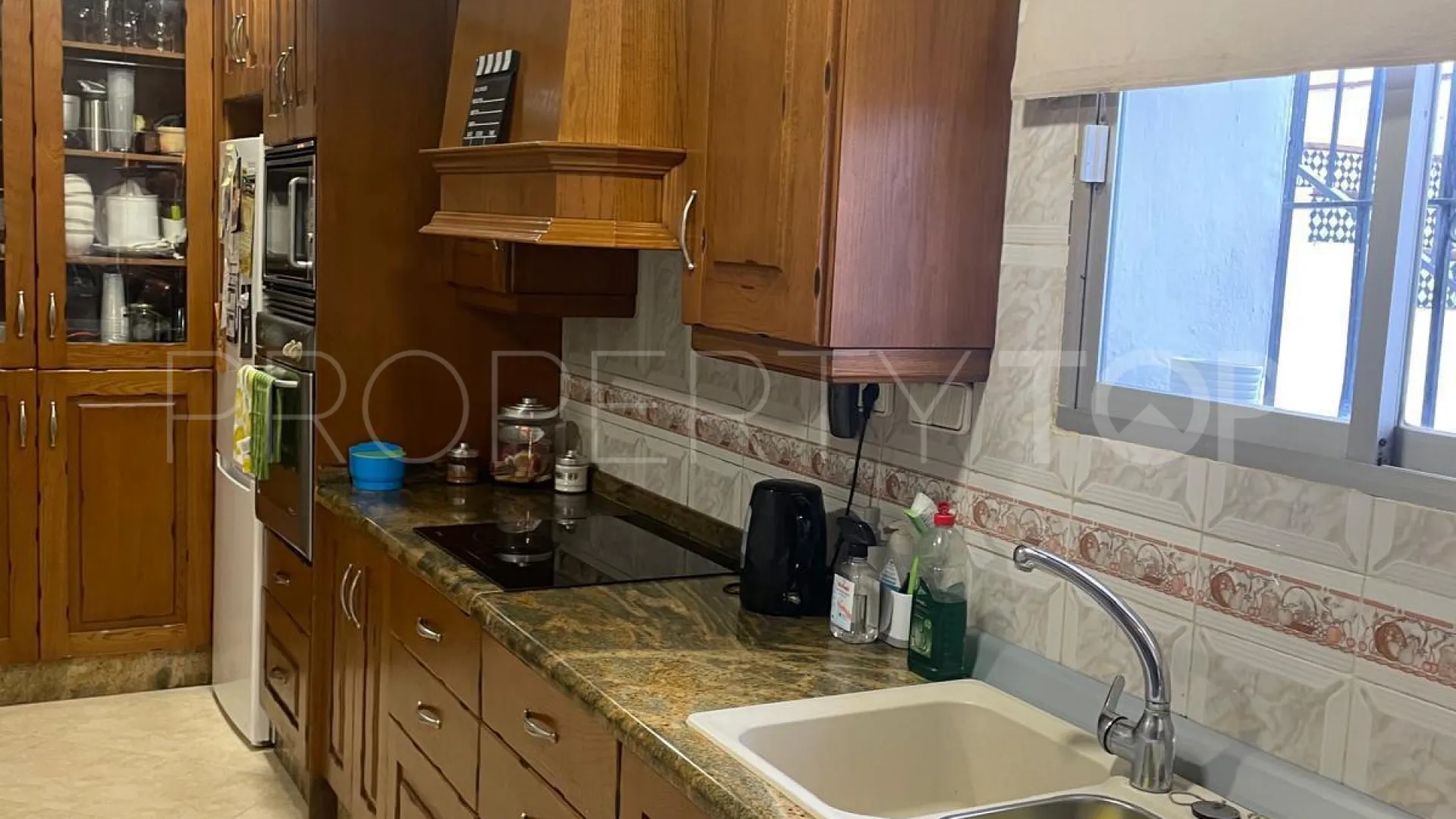 Villa for sale in San Pedro de Alcantara with 3 bedrooms