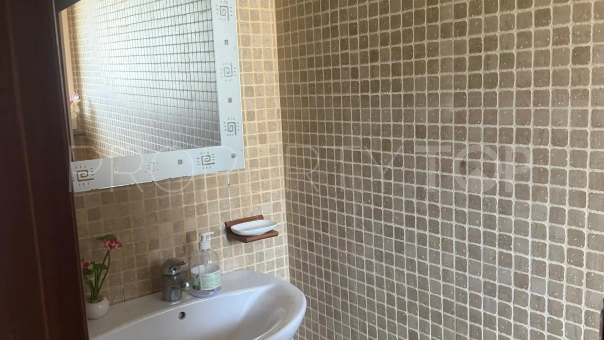 Town house for sale in Benahavis Centro