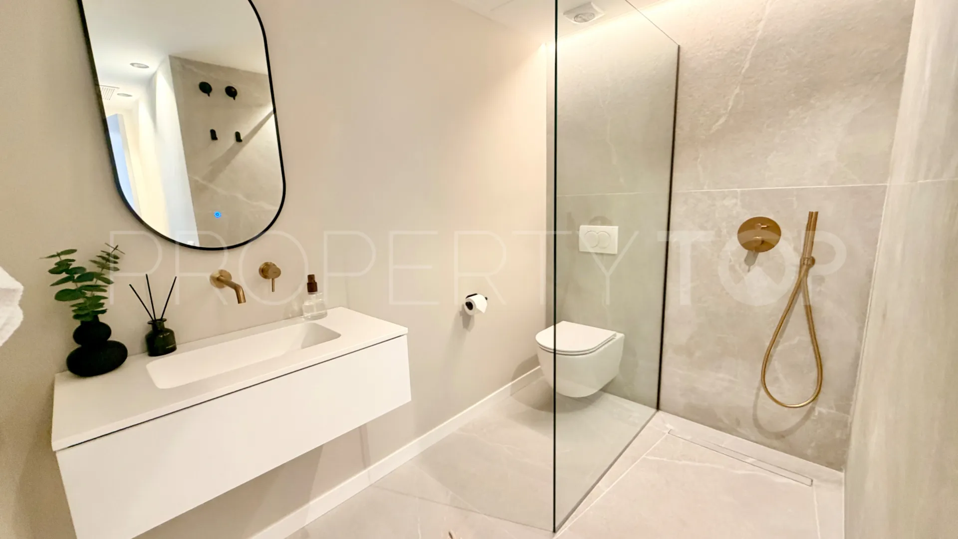 For sale apartment in La Quinta