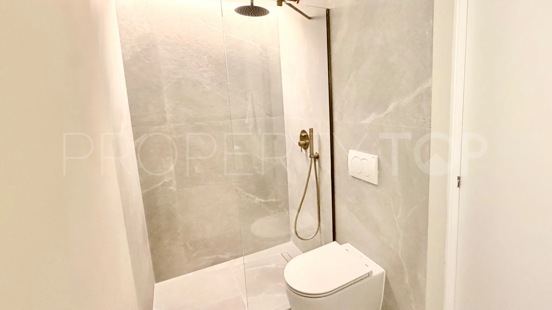 For sale apartment in La Quinta