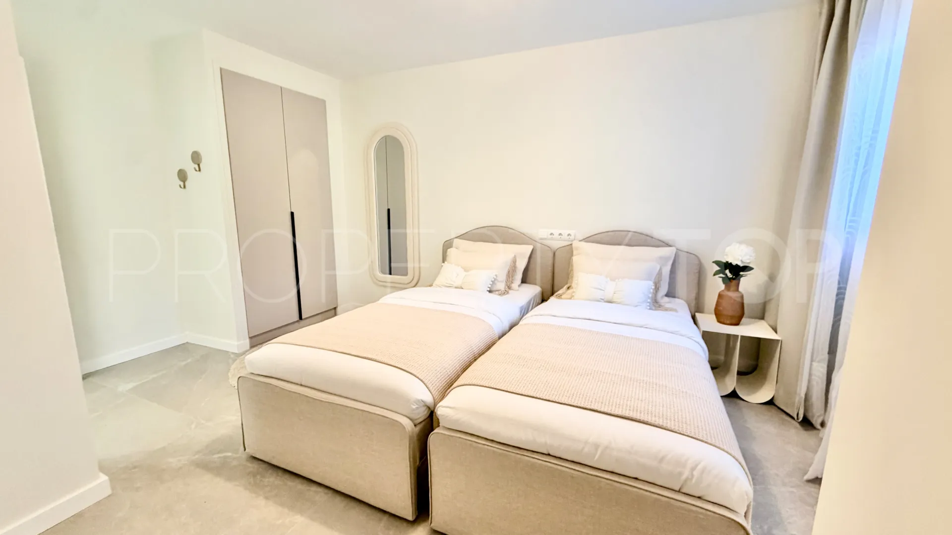 For sale apartment in La Quinta