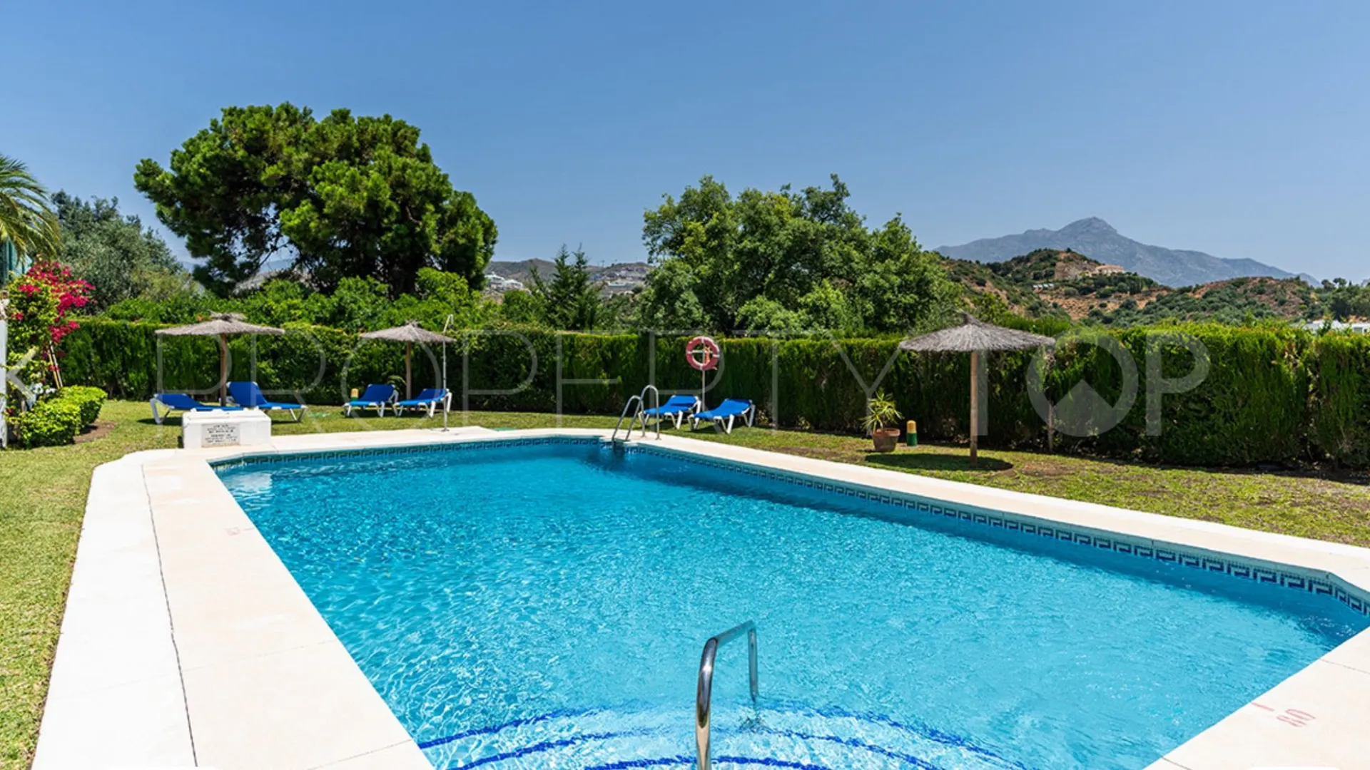 For sale apartment in La Quinta