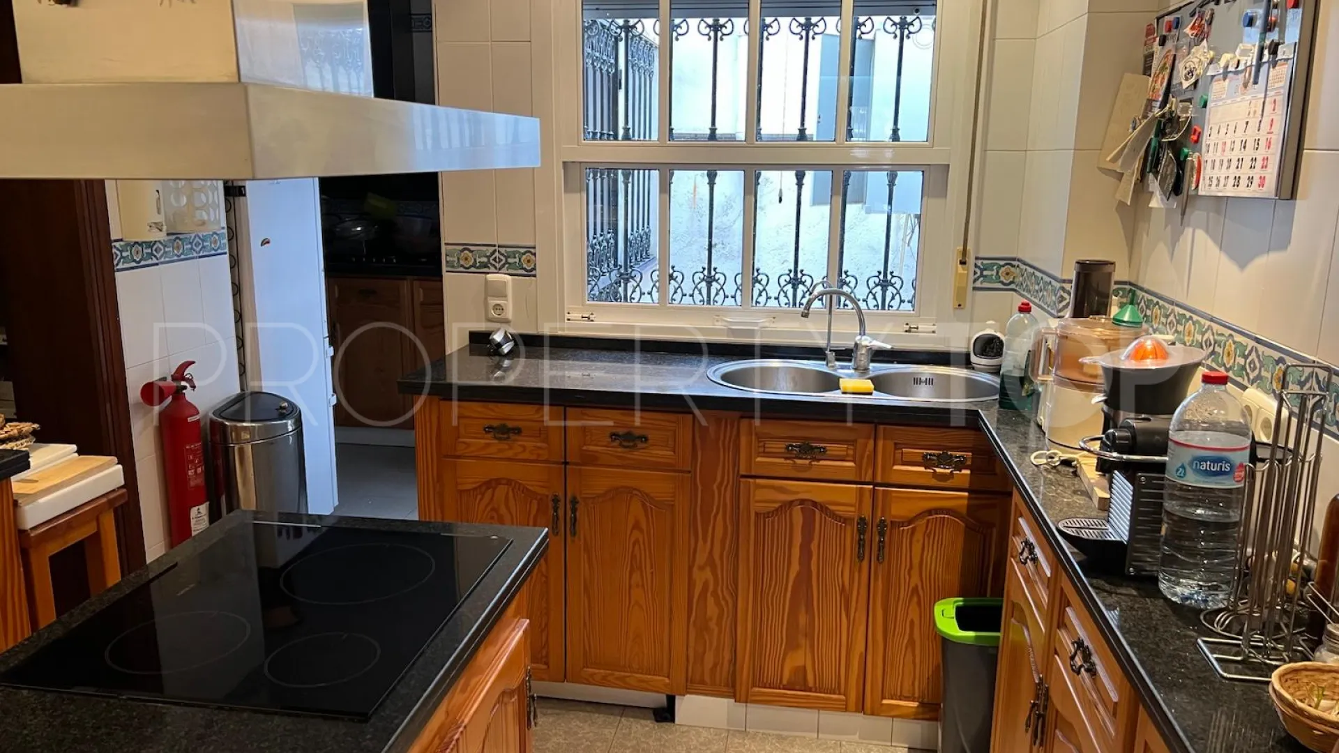 Se vende casa con 4 dormitorios en La Campana