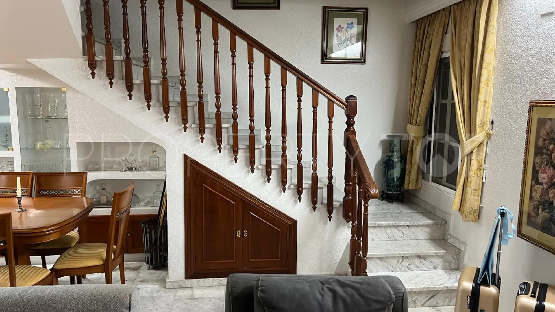 Se vende casa con 4 dormitorios en La Campana