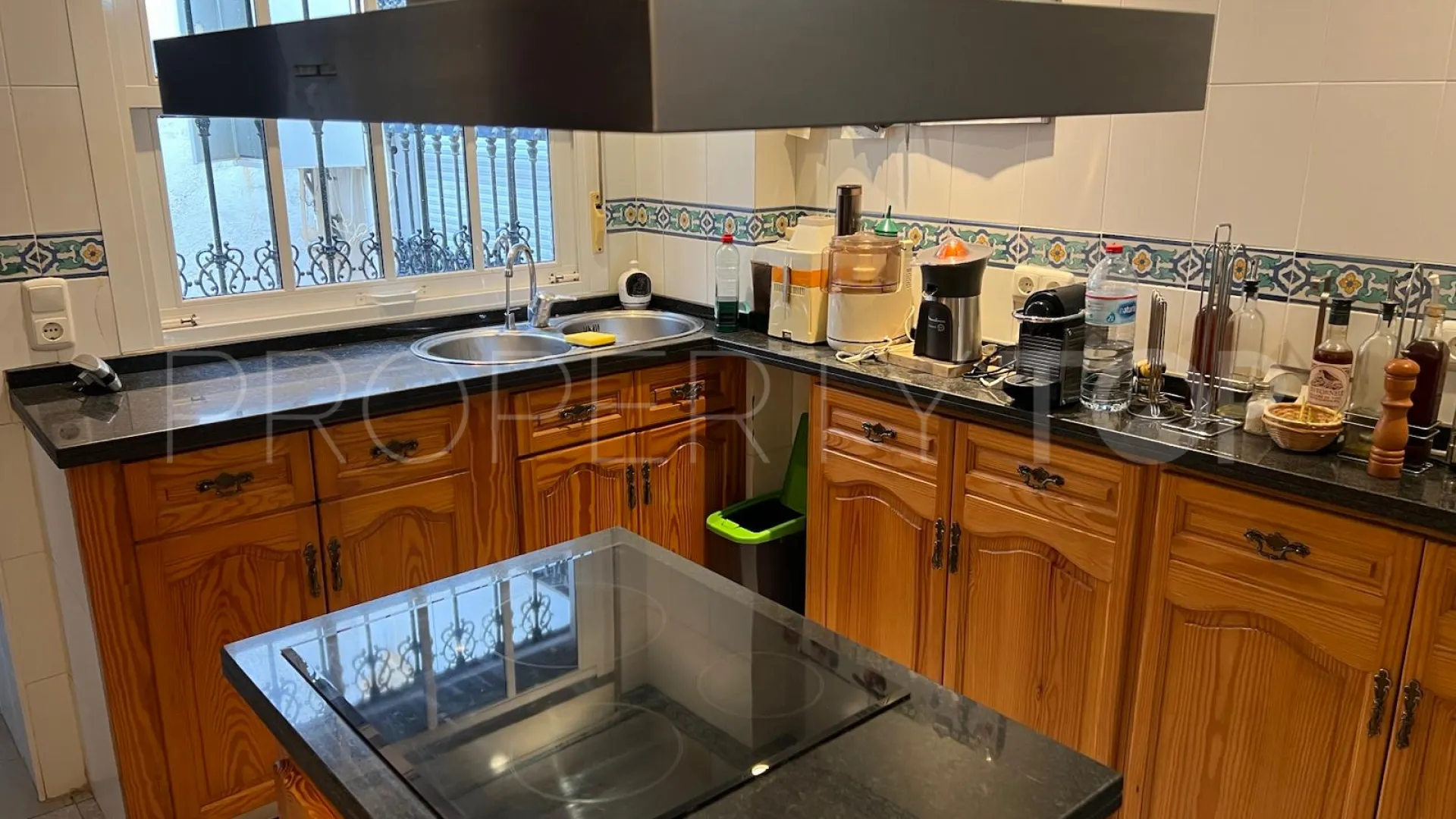 Se vende casa con 4 dormitorios en La Campana