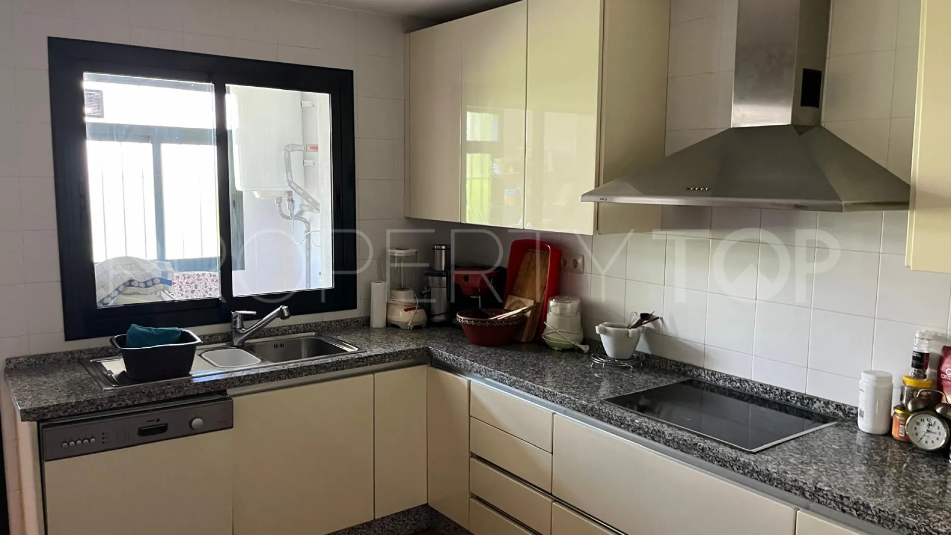 Duplex for sale in San Pedro de Alcantara with 3 bedrooms