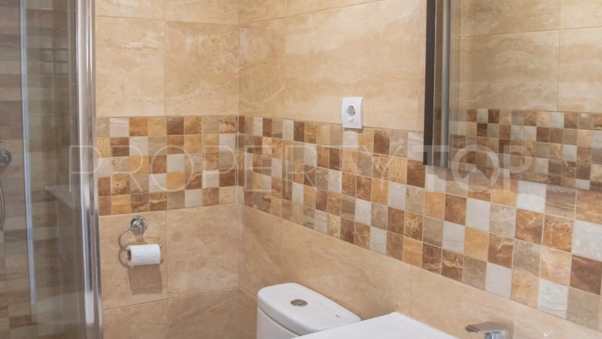 For sale 4 bedrooms apartment in San Pedro de Alcantara
