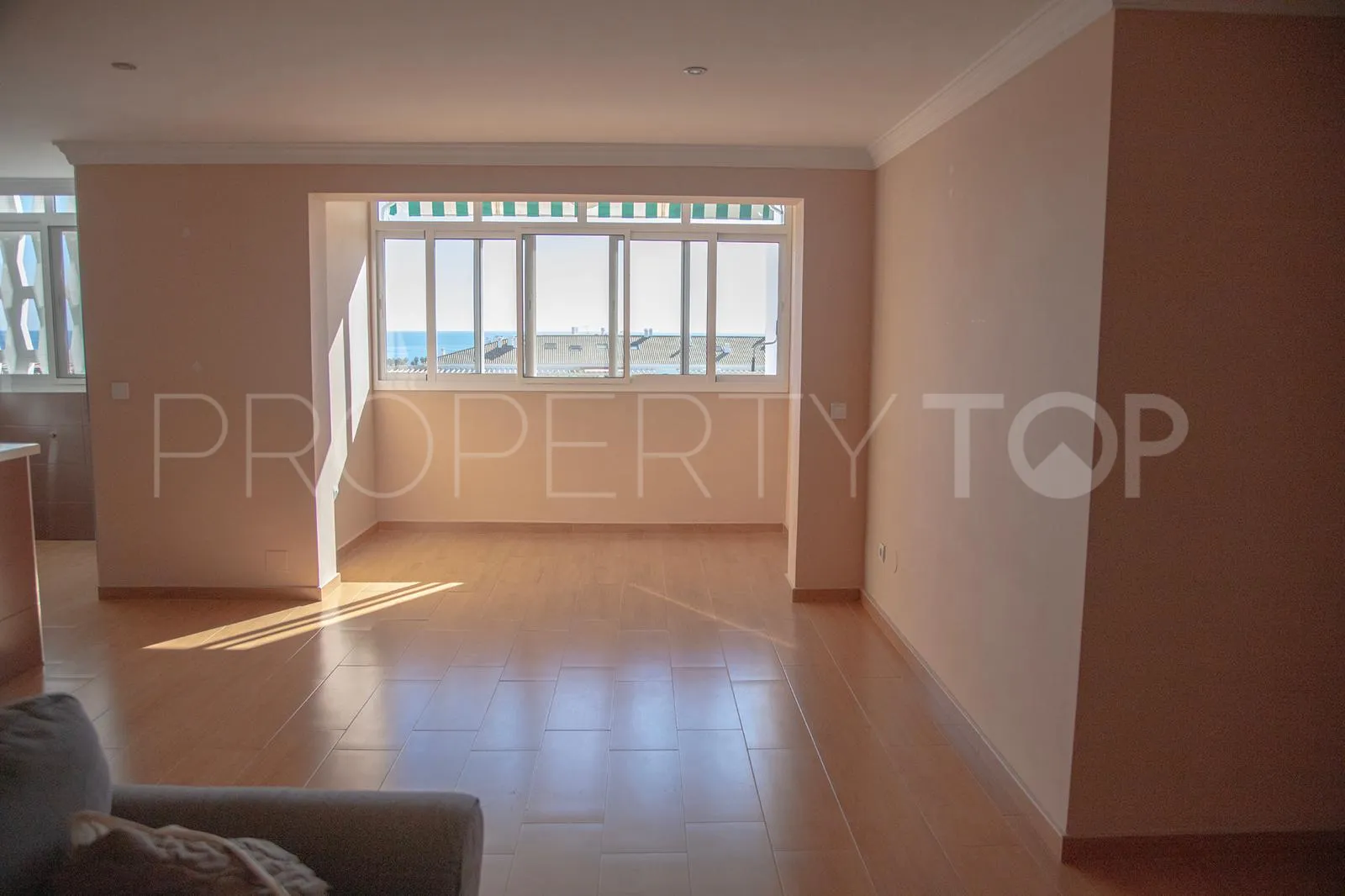 For sale 4 bedrooms apartment in San Pedro de Alcantara